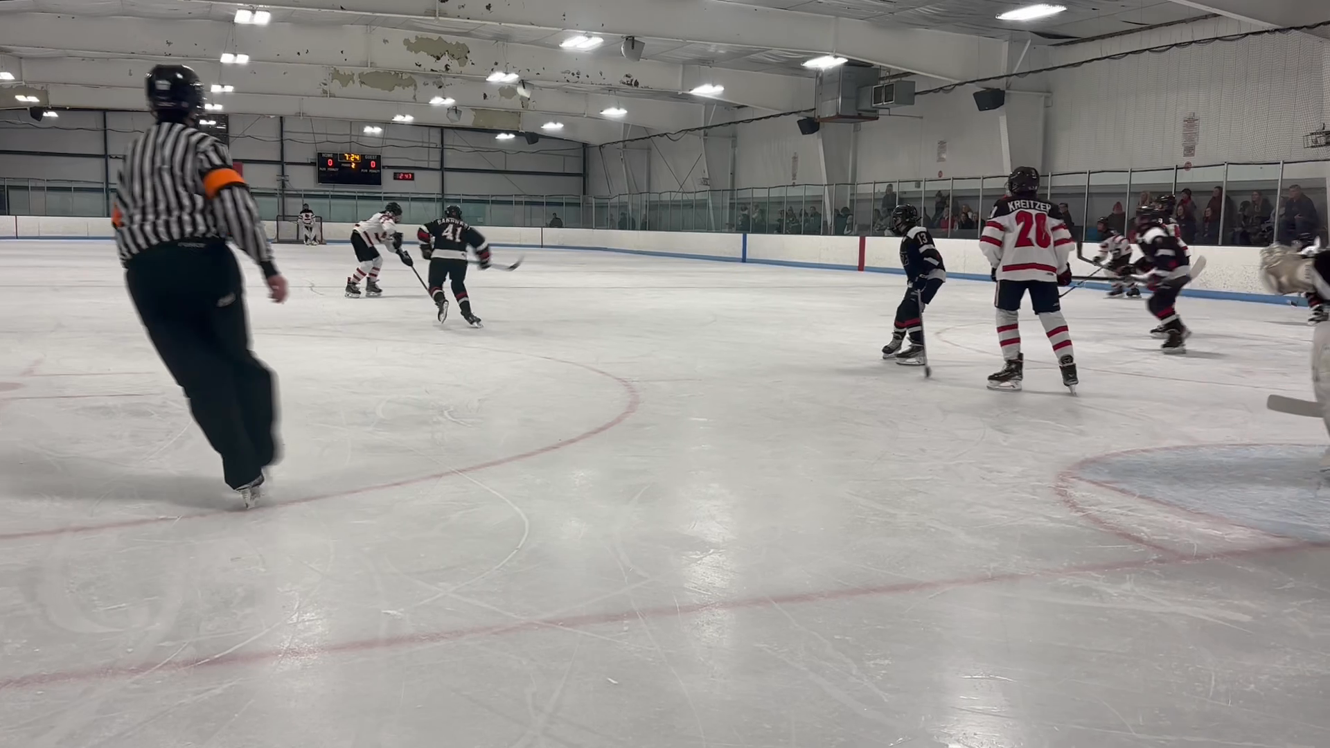 Warren Cook: Assist with Louisville Ice Cardinals