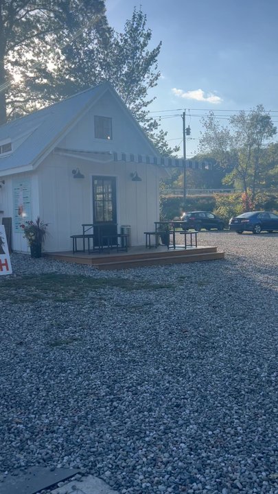Soons Orchards - Ice cream and coffee - Farmers Market Near Me - New Hampton, New York