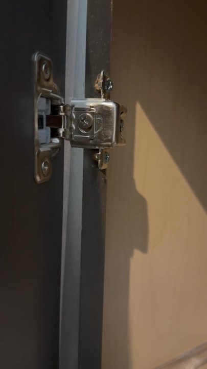 OakCraft Elegant Cabinetry - The more I opened and closed my cabinet the worse it got. - Cabinetry Near Me - Peoria, Arizona
