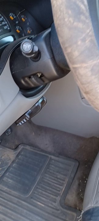 Pinnacle Auto Glass - Bad company. Nit trustworthy at all and will mess your vehicles up and leave you to fix their mistakes - Auto Glass Services Near Me - Phoenix, Arizona