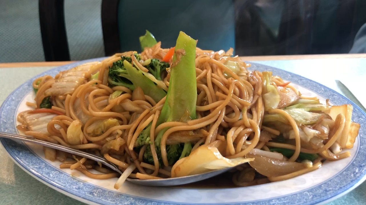 Mei's Chinese Restaurant - Vegetable LoMein is delicious! - Chinese Near Me - Shell Beach, California