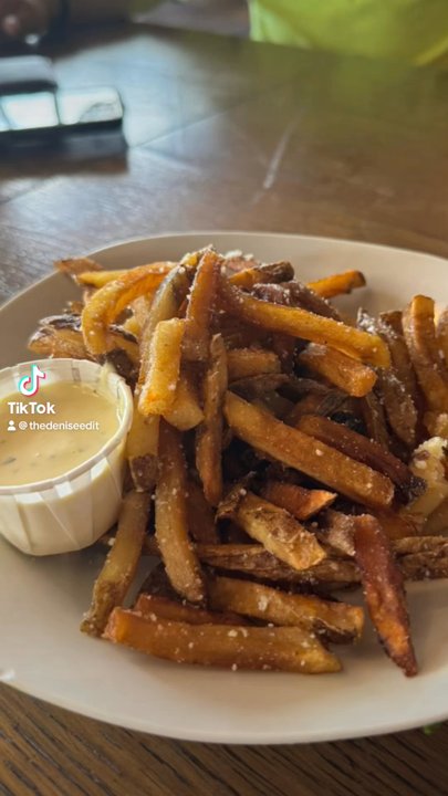 BirchTree Bread Company - Fries, meatball sandwich, Chicken Bacon Ranch Pizza, Margherita Pizza, Truffle Parmesan Homefriesle - Bakeries Near Me - Worcester, Massachusetts
