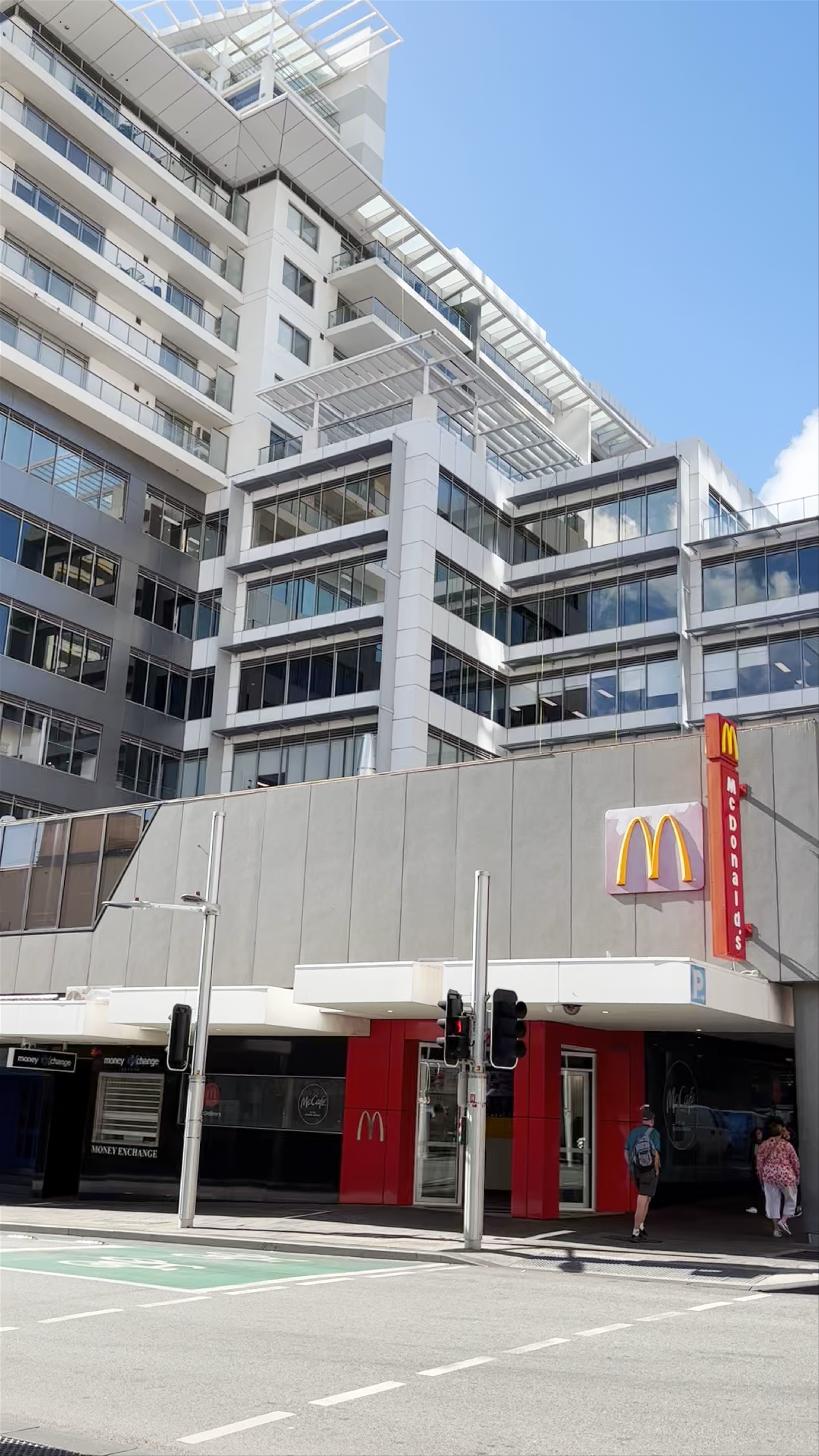 Discover Perth Town Hall and City Vibes in Western Australia