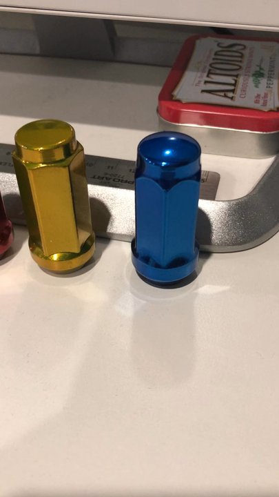 Venum - Great lug nuts in stock. They have a large selection of automotive wheel accessories. This is the best place to get your lug nuts! - Auto Parts & Supplies Near Me - Lynwood, California