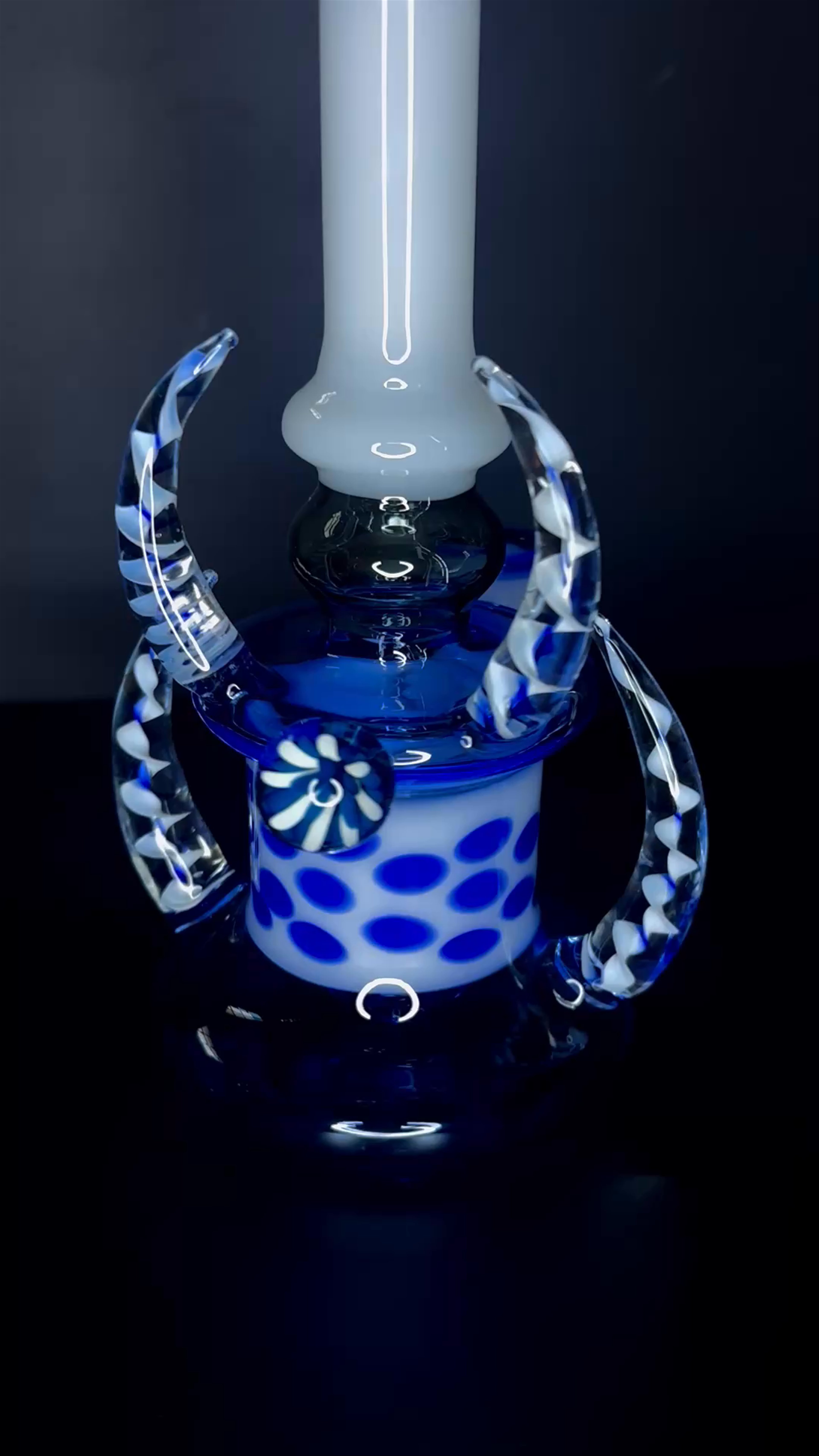 Preview pic of Blue Horned Bong