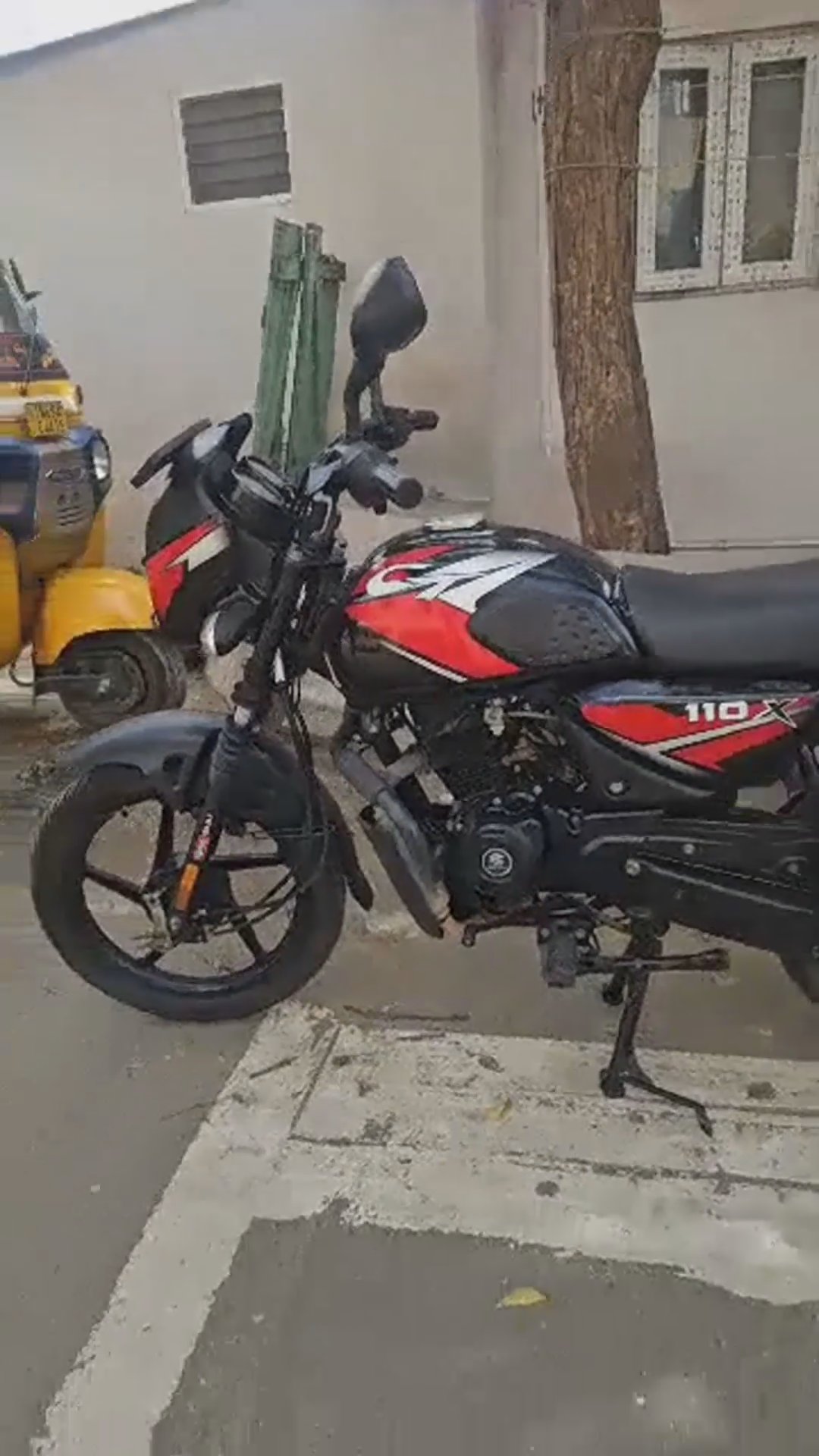 Walk-around video thumbnail