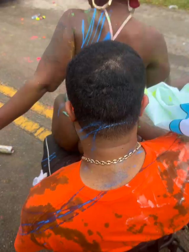 SHE FELL DOWN OMG..........