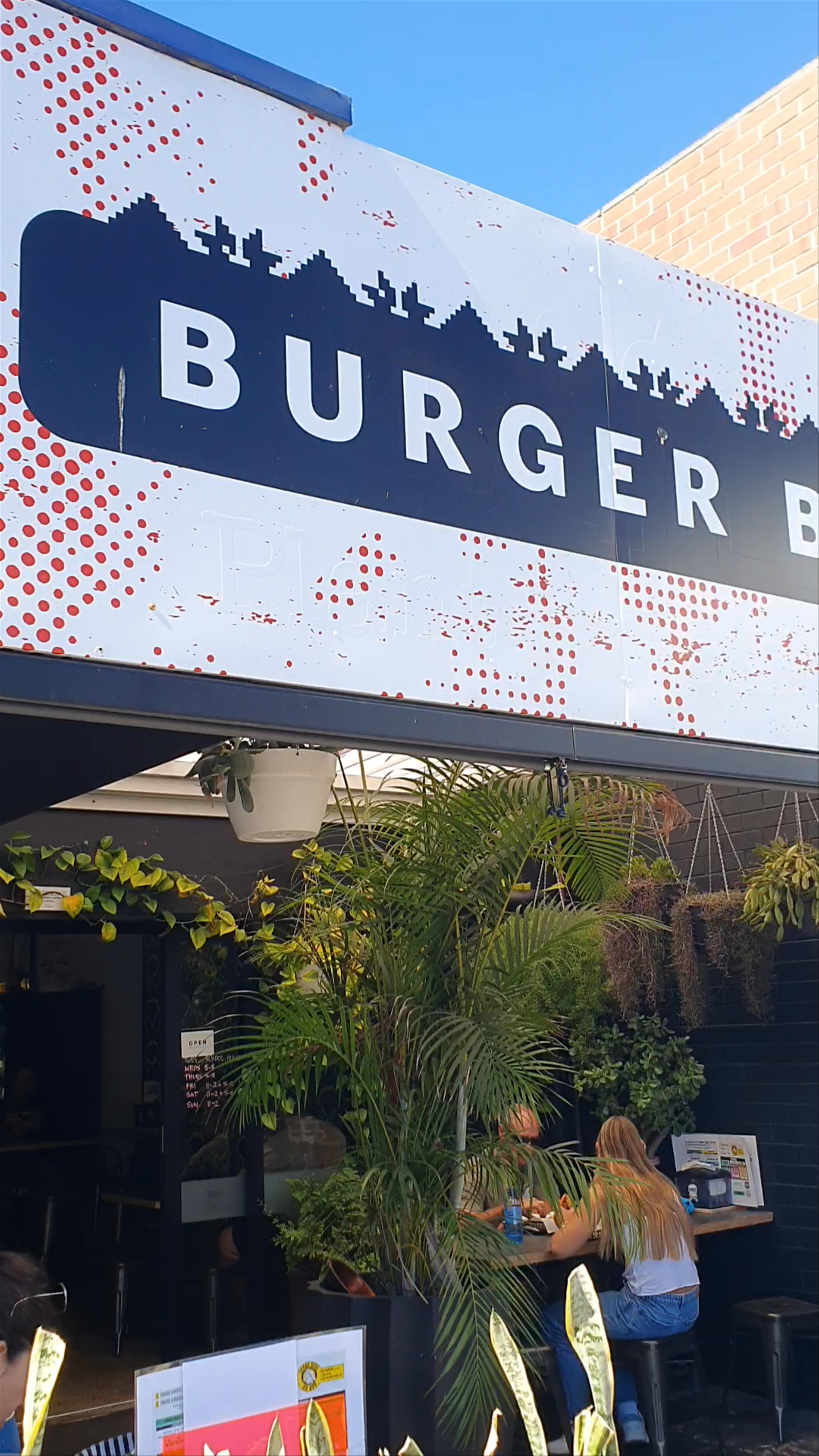 Burger Bones: Laid-back Eats on Queen Street in Busselton