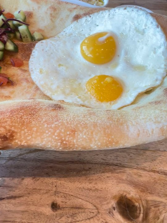 Cafe Landwer - Rutherford & Bathurst - Cafes Near Me - Maple, Ontario