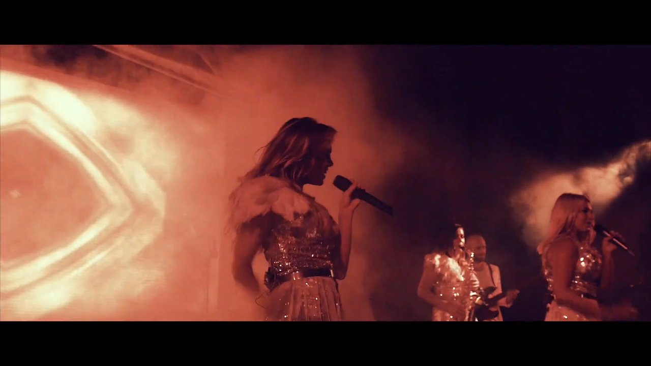 Solid Gold - The Way You Make Me Feel - video