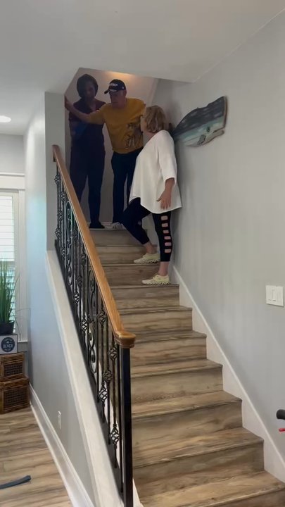 Benchmark Management - Life Threatening Stairs. Noticed day 2 of a 25 stay. You didn't respond before when it was imperative to move us. Call! - Vacation Rentals Near Me - Santa Rosa Beach, Florida