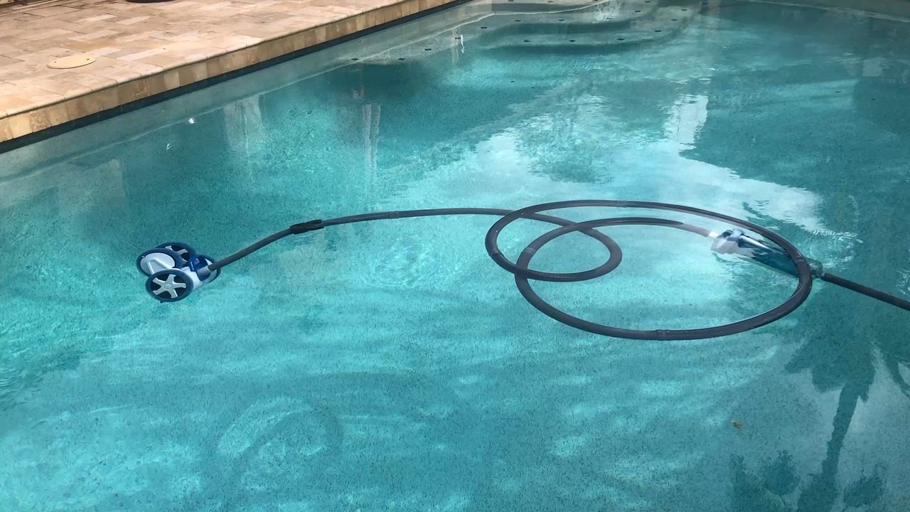 The Pool Tender - Robot malfunction - Pool & Hot Tub Service Near Me - Gilbert, Arizona