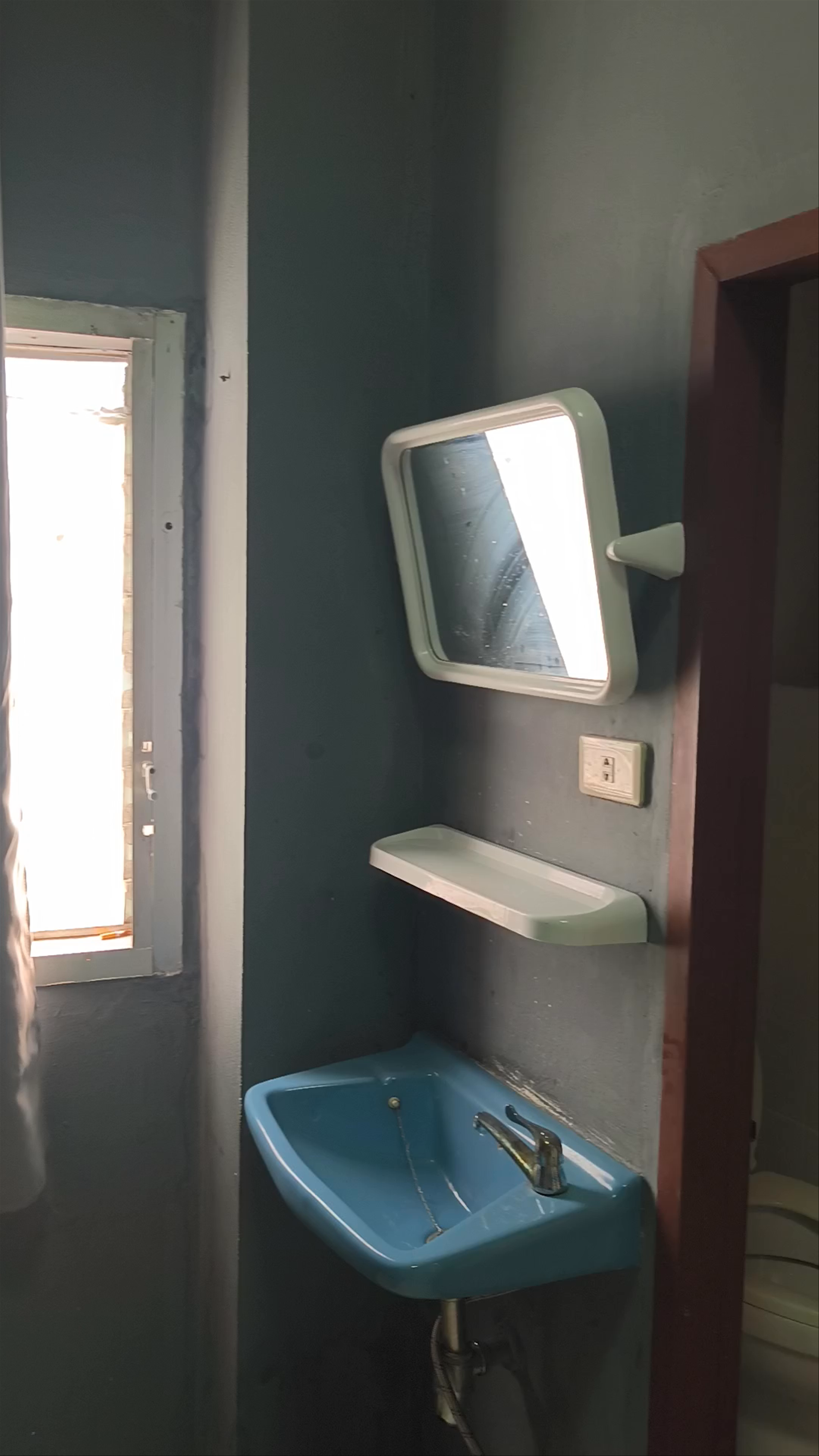 Minimalist Budget Stay in Bangkok's Bang Kho Laem