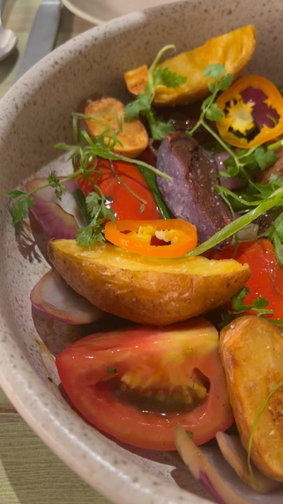 Yakumanka - Lomo Salteado - Peruvian Near Me - Barcelona, B