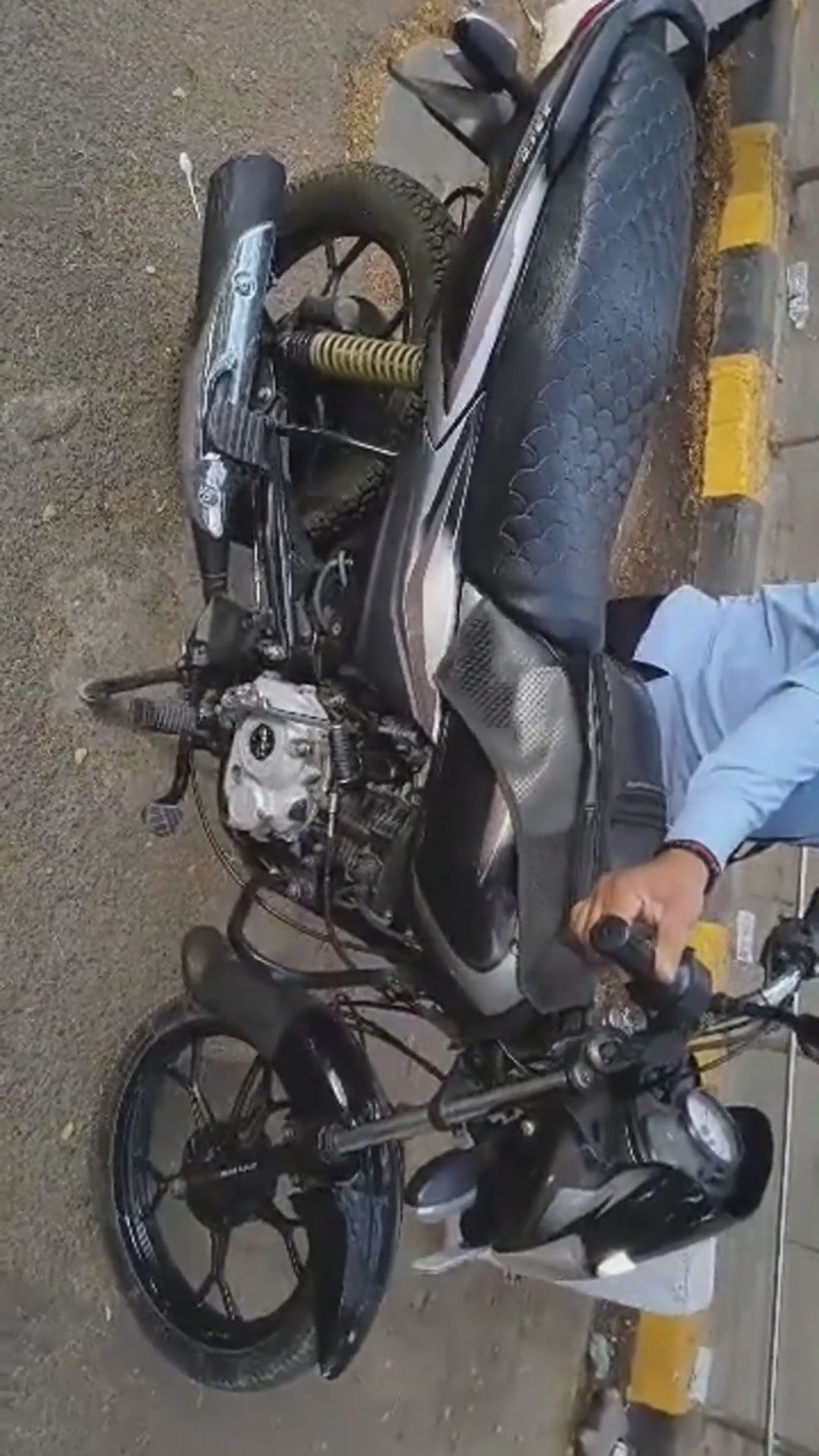 Walk-around video thumbnail