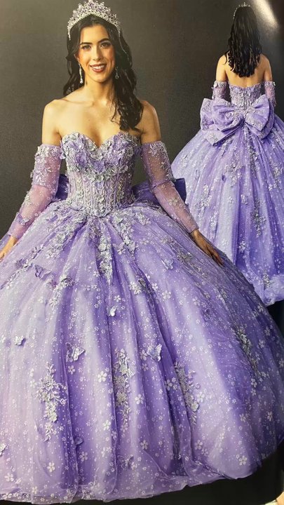 Isaura's Boutique - Vestido de quinceañera en color lilac - Formal Wear Near Me - Wilmington, North Carolina