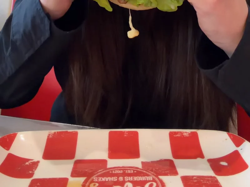 Sue’s Burgers