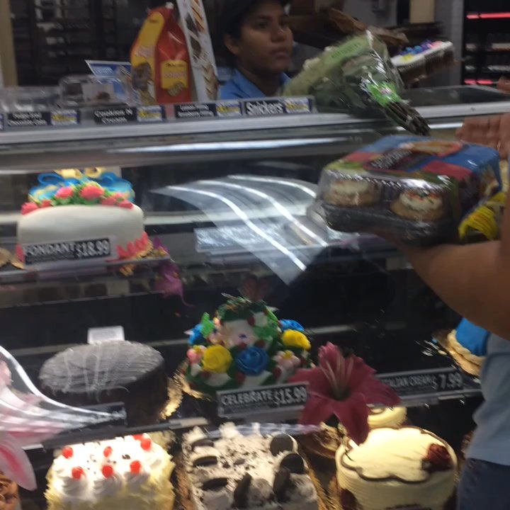 Albertsons - Yup, that's the open food where the roach was headed! Yucky - Grocery Near Me - El Paso, Texas