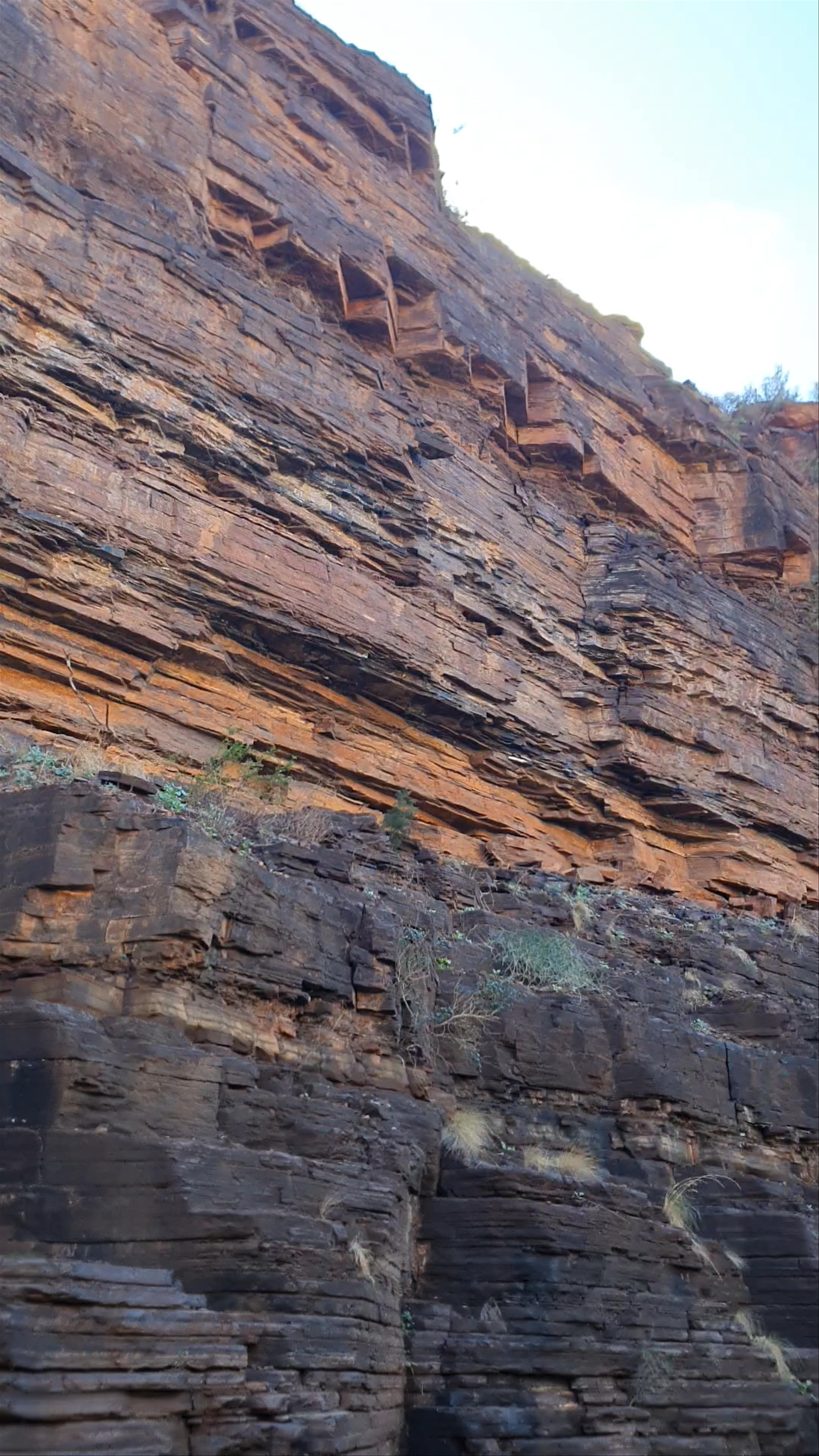 Dales Gorge: Epic Adventure in Karijini National Park, Western Australia