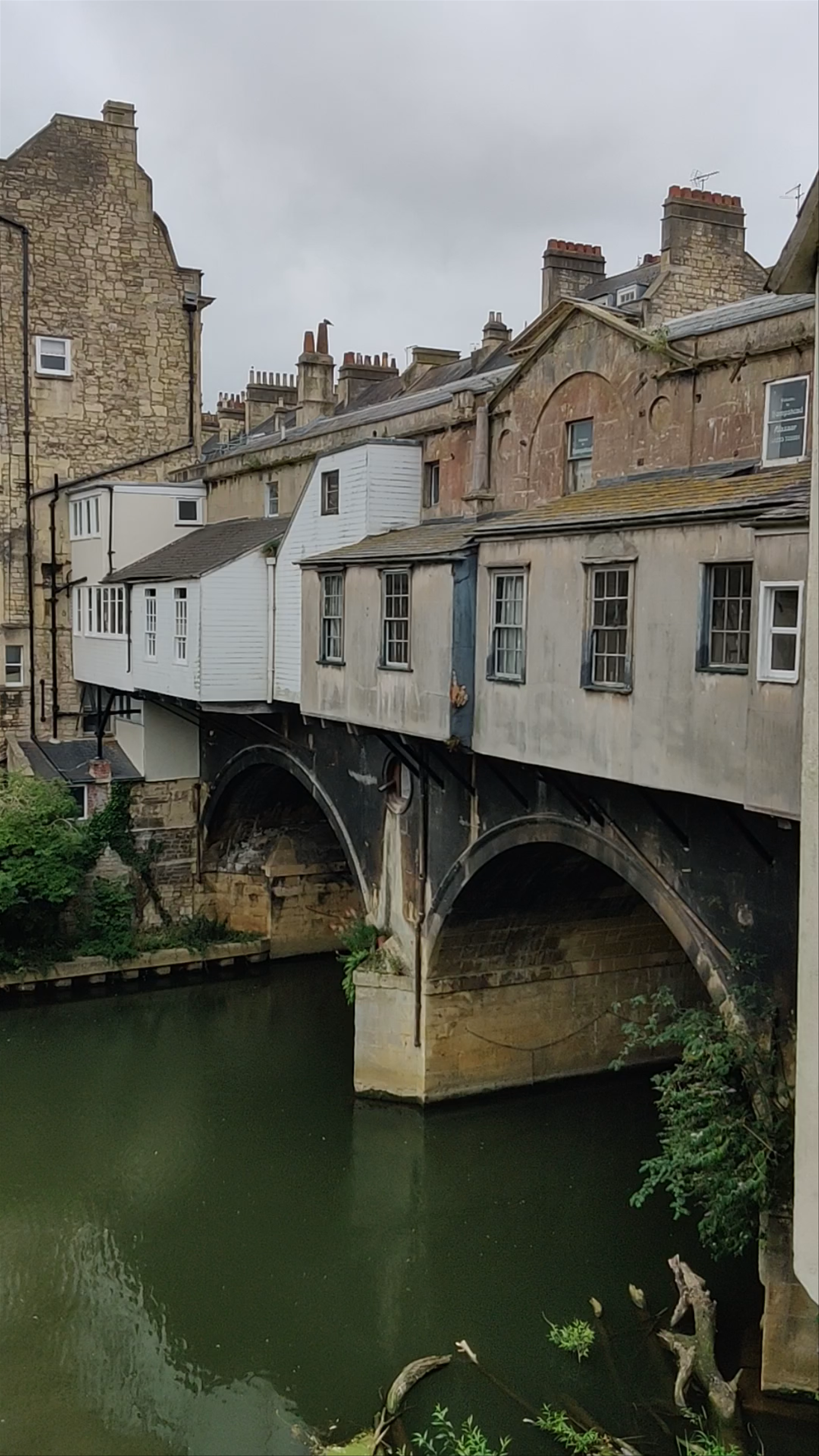 Pulteney Bridge: Historic Architectural Gem in Bath, UK