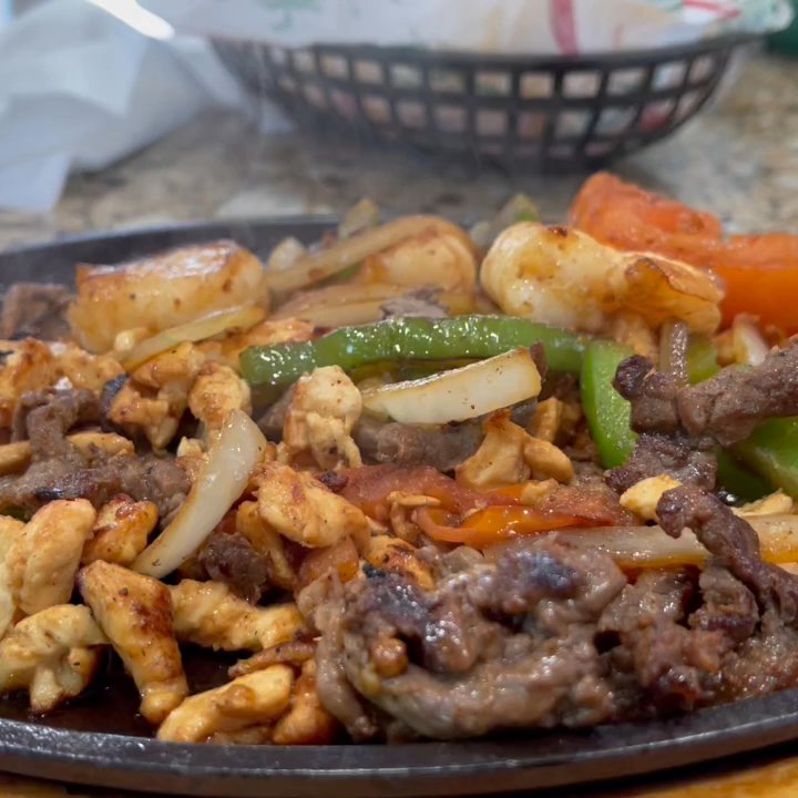 Speedy Burritos - Steaming Texas fajitas - Mexican Near Me - Joplin, Missouri