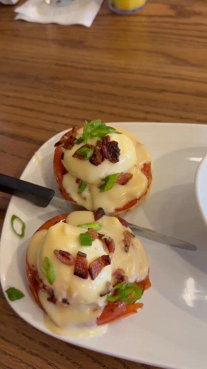 Another Broken Egg Cafe - Benedict - Breakfast & Brunch Near Me - Pensacola, Florida