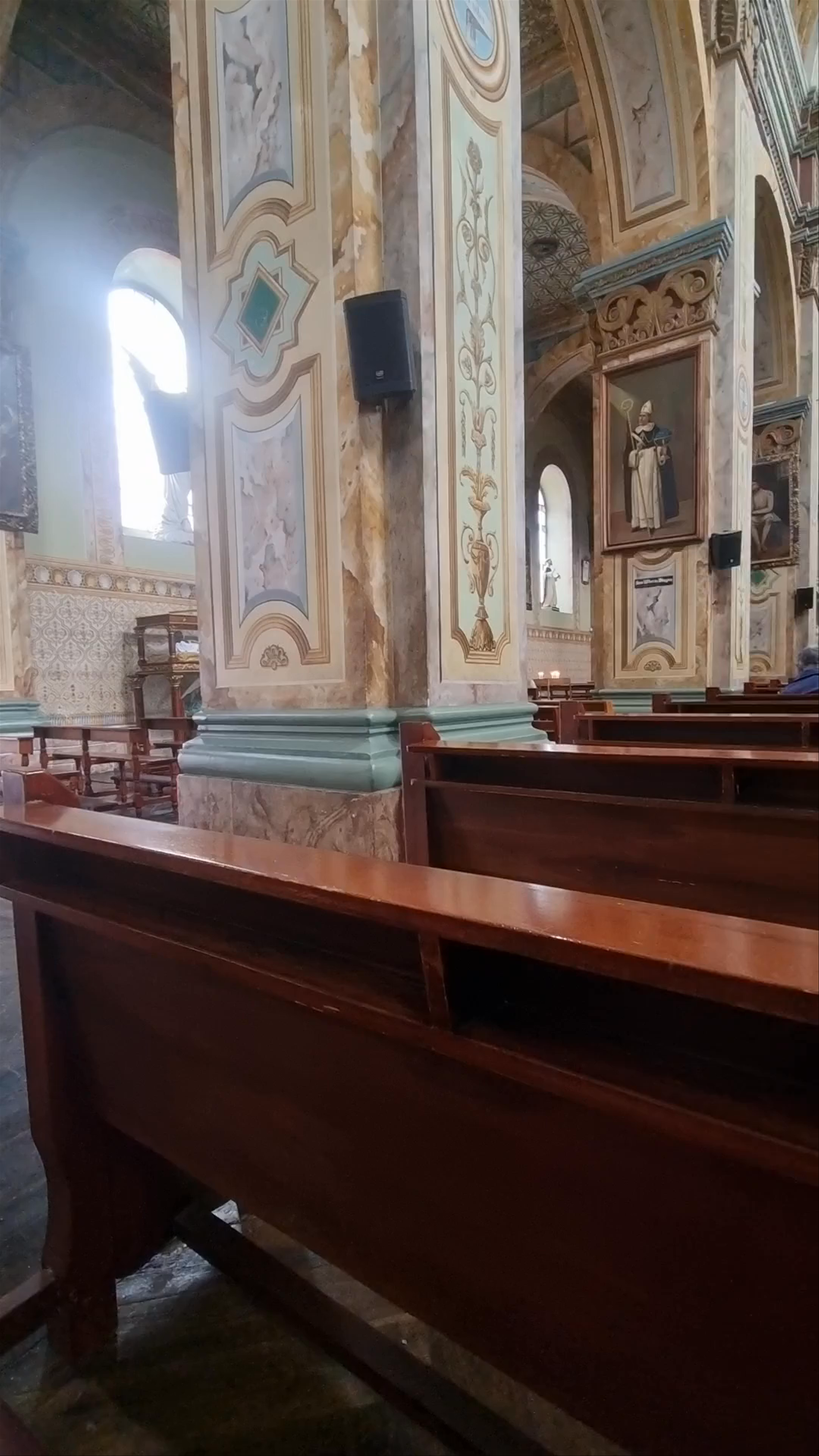Iglesia Católica Santísimo Rosario: Timeless Spiritual Beauty in Cuenca