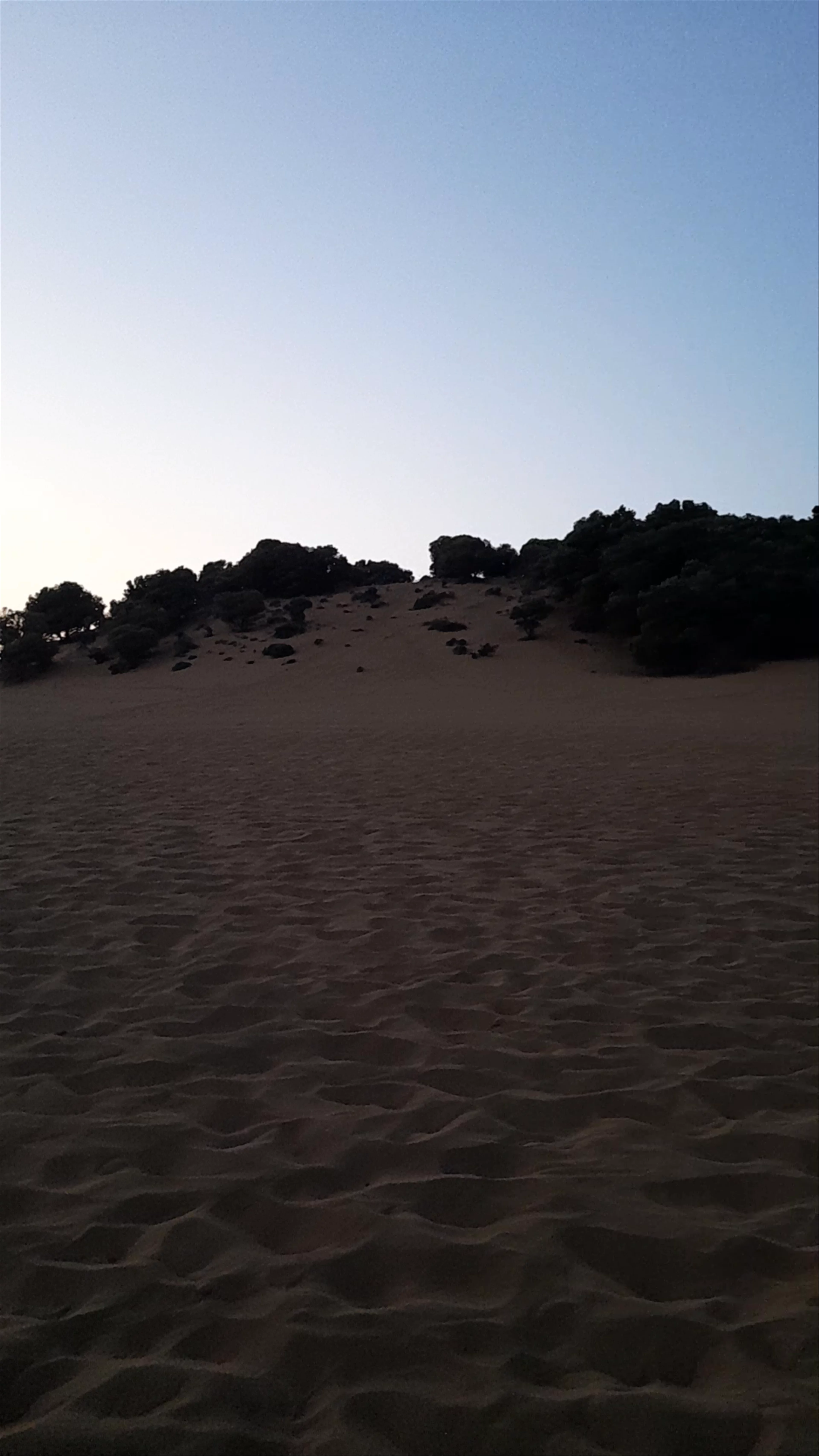 Ammothínes, Atsiki