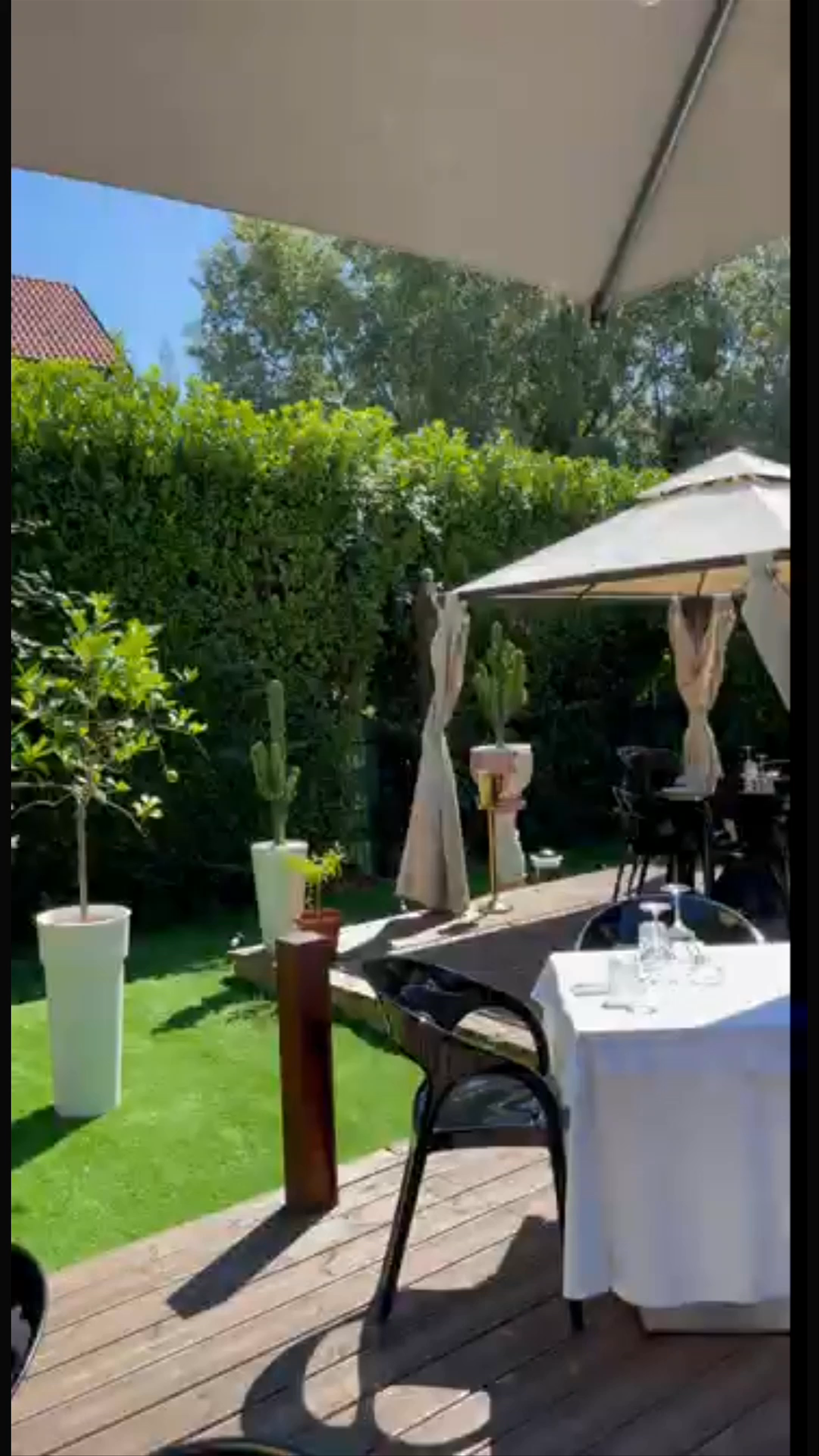 Marro Garden #Fisheria: A Tranquil Outdoor Dining Experience in Assago