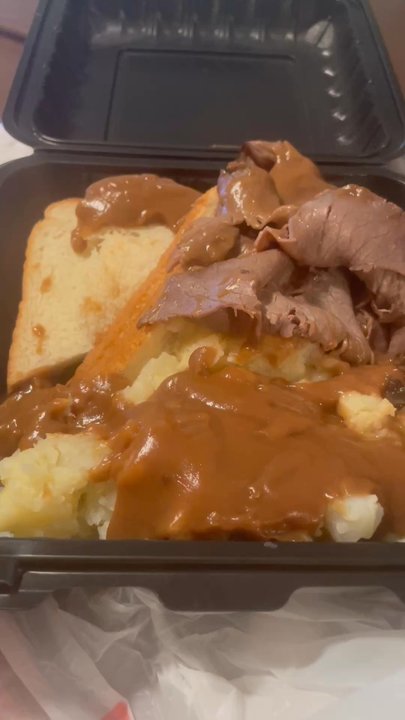 Karen's Kitchen 3 - Roast beef is just shaved and way too salty for consumption - Cafes Near Me - Lancaster, California