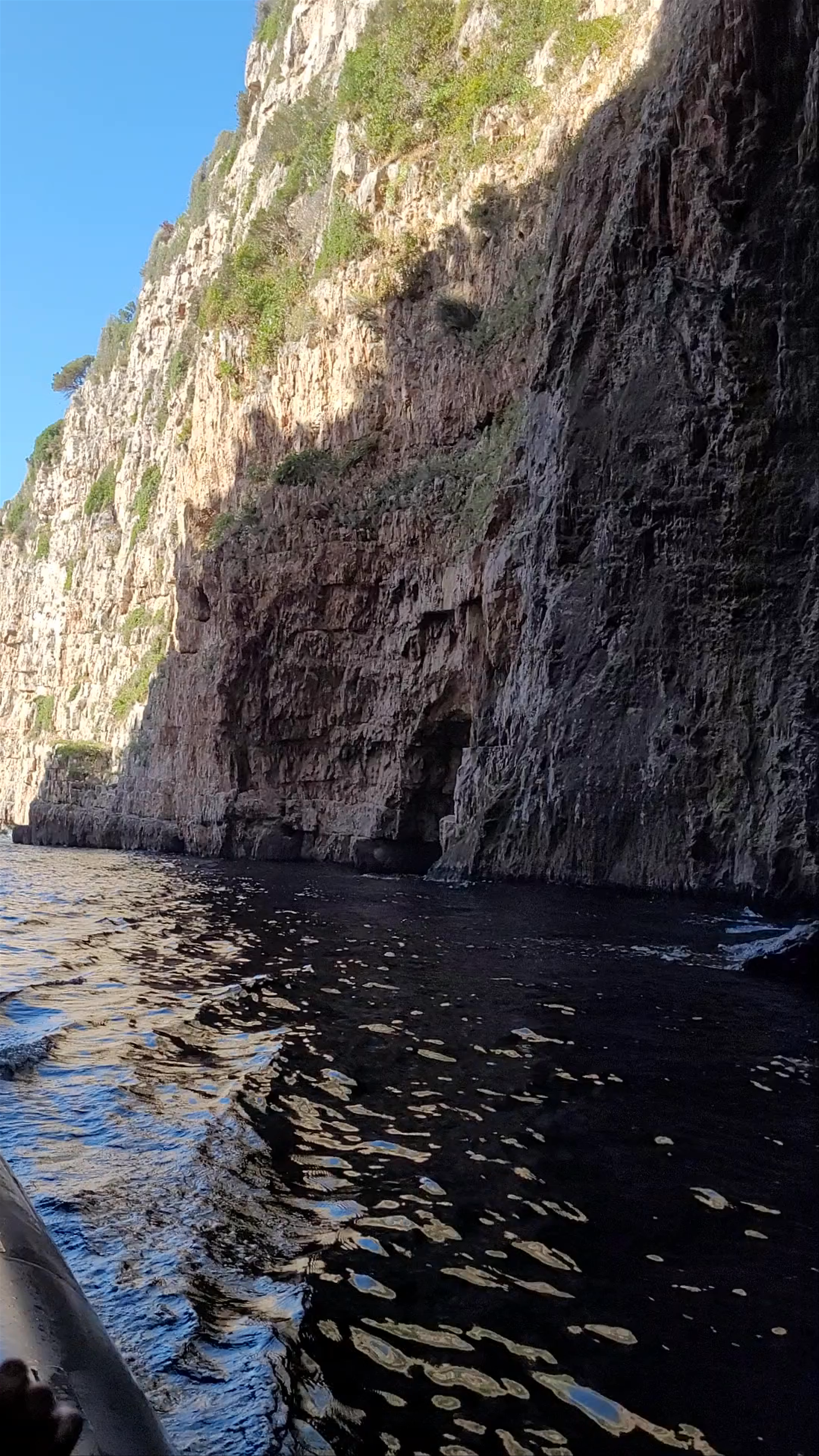 Shpella e Haxhi Aliut (Haxhi Ali Cave)
