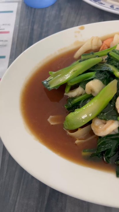 Mitapheap Restaurant - Seafood Chow fun w/ gravy - Cambodian Near Me - Stockton, California