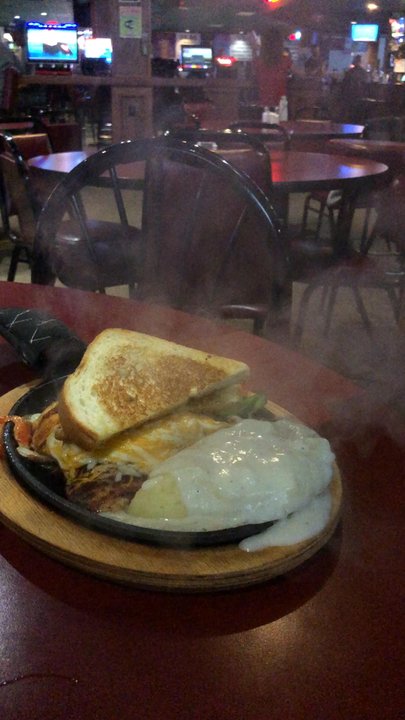 Side Pockets - Lee's Summit - Southwest skillet - Sports Bars Near Me - Lee's Summit, Missouri