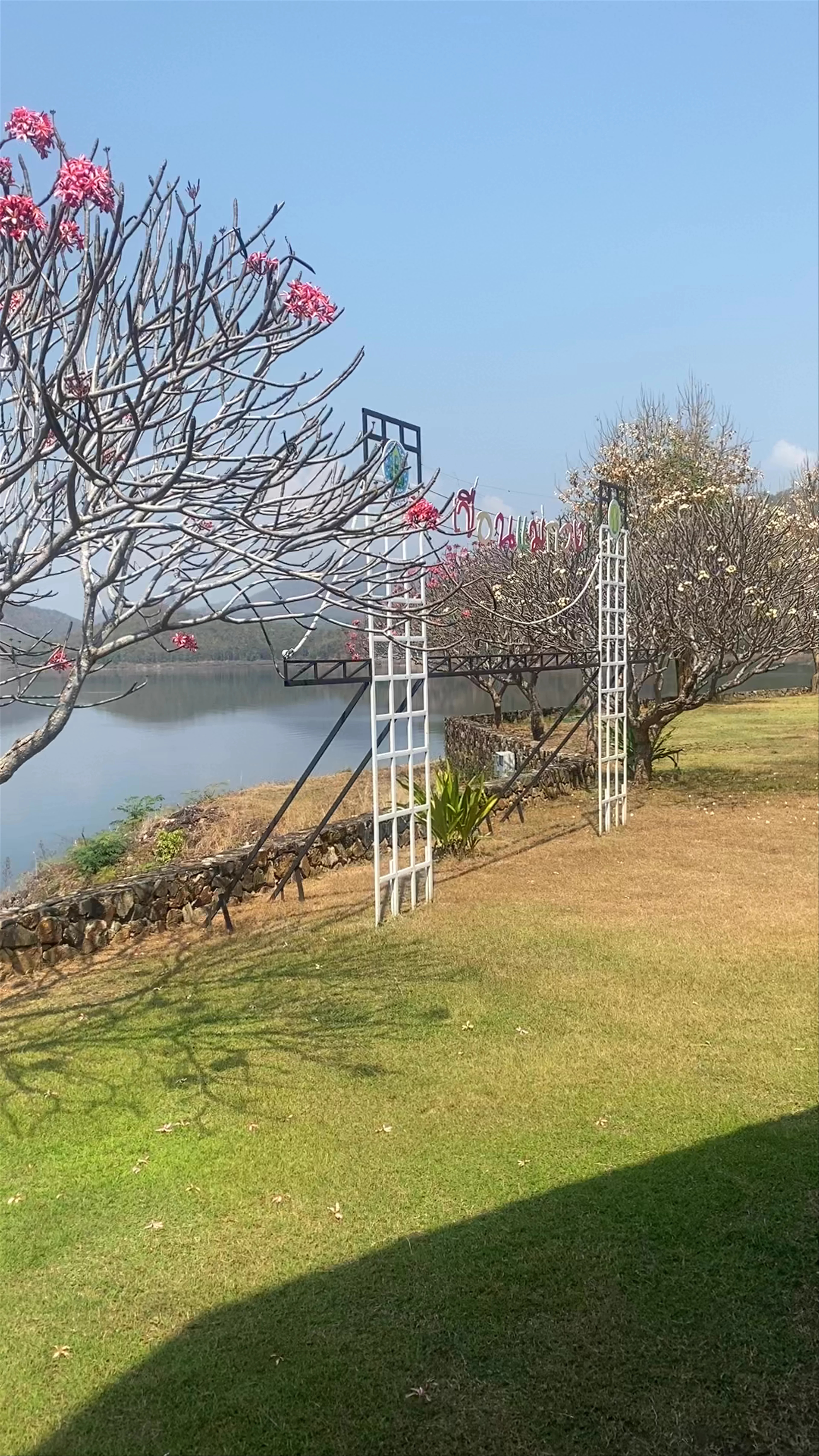 Mae Kuang Dam Viewpoint