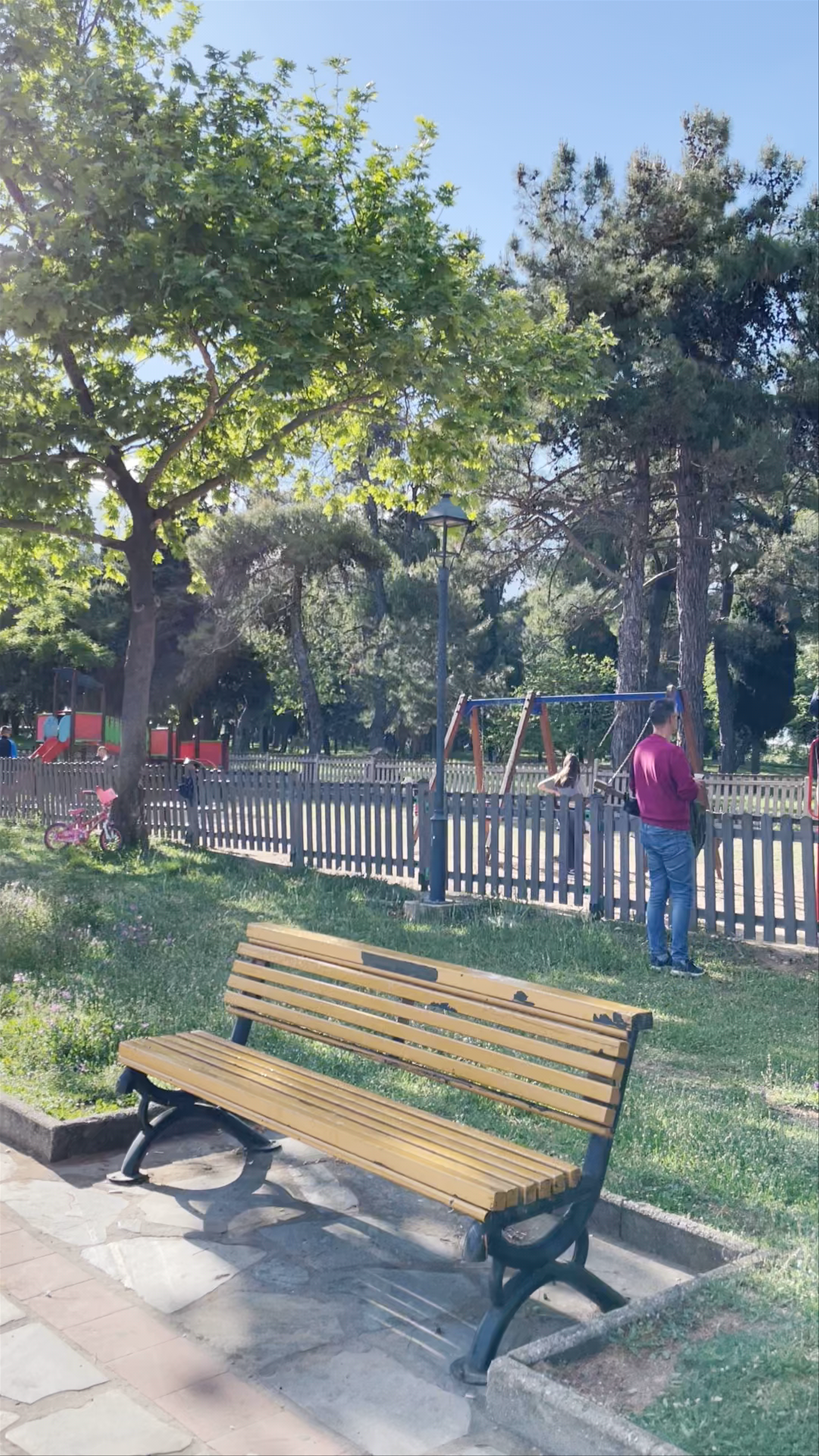 Strolling Through the Tranquil Litóchoro Municipal Park, Greece