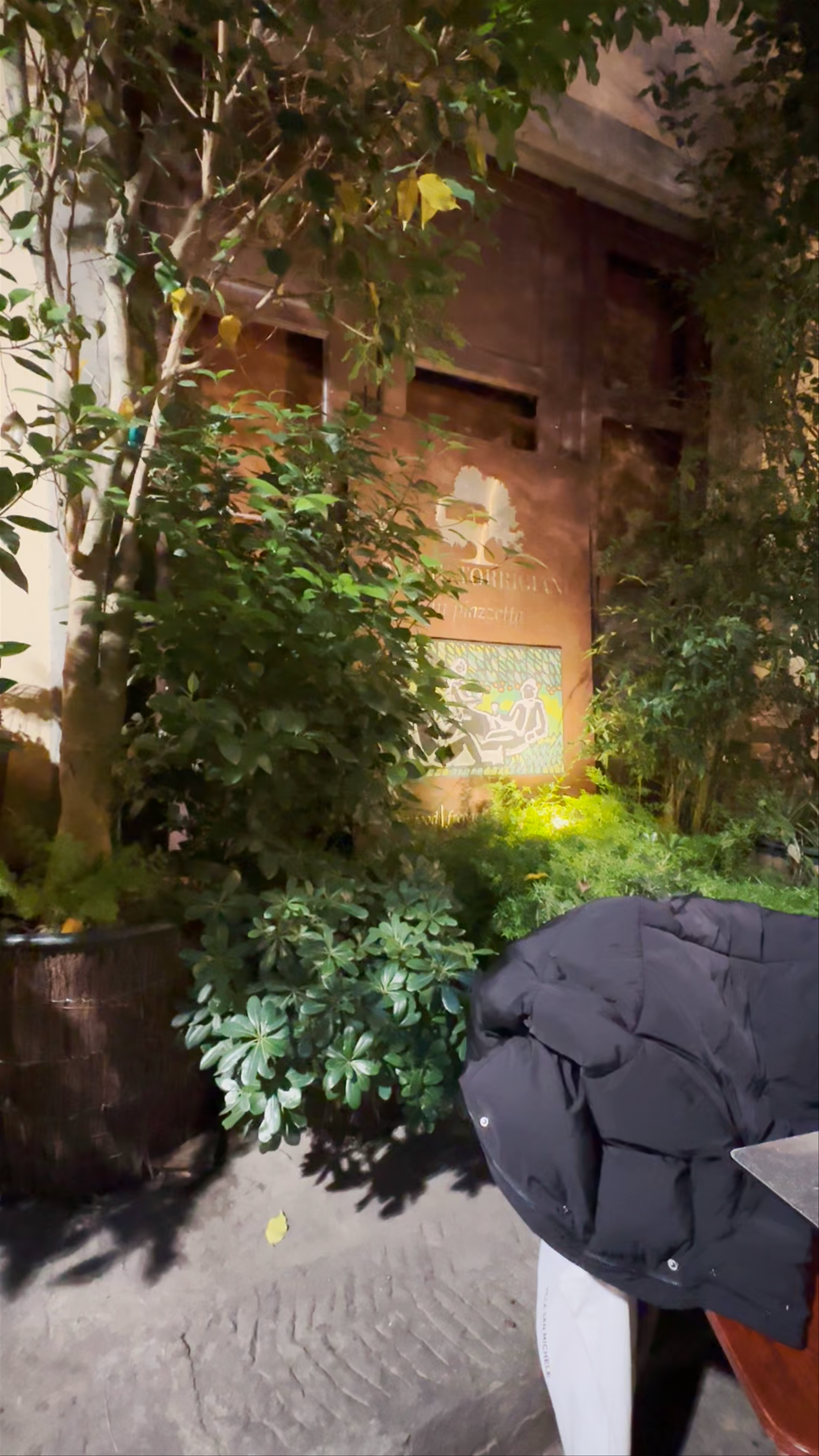 Serre Torrigiani: Cozy Evening Dining in Florence's Hidden Garden Patio