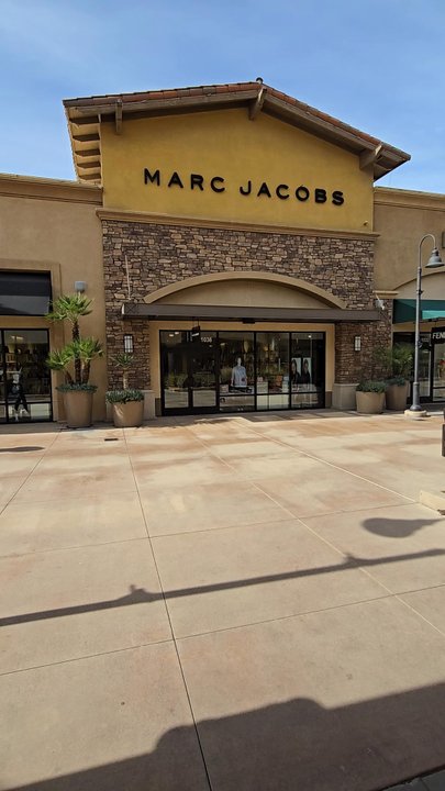 Marc Jacobs Outlet - Fashion Near Me - Cabazon, California