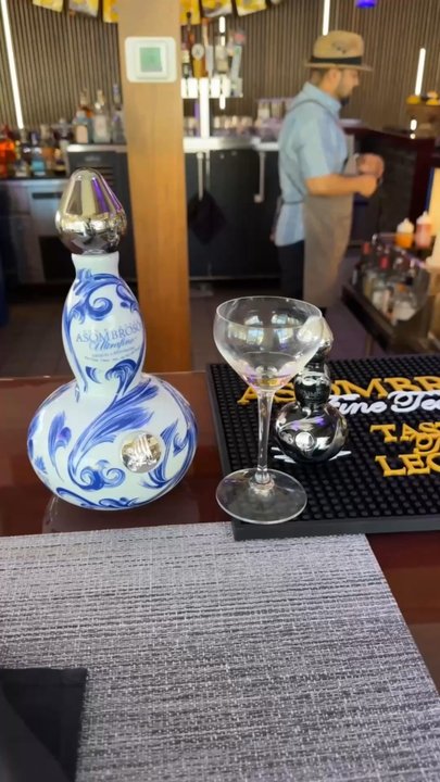 Xclusive Riviera - Bars Near Me - San Clemente, California