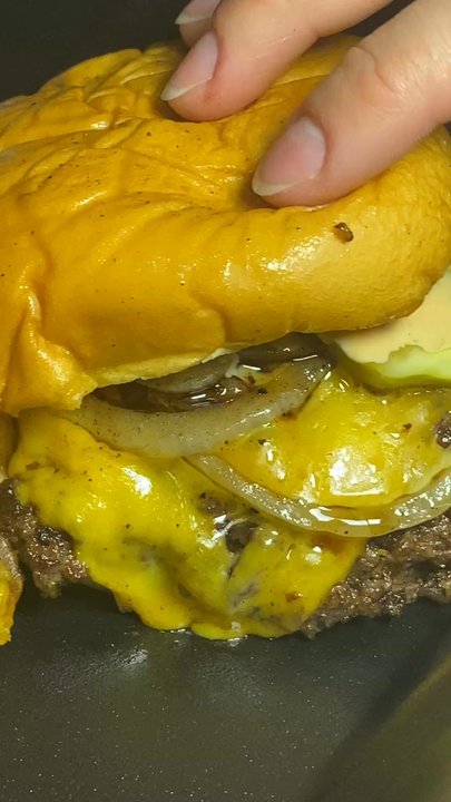 Chicano Bbq - Super juicy meat, fresh pickles, melted cheese, grilled onions, amazing fresh buns. Cannot get better than this. - Food Stands Near Me - Houston, Texas