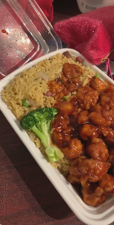 Lin's Gourmet - Everything was delicious and still warm upon arrival. The young chow fried rice is incredible!! Fast delivery and great service as well. - Chinese Near Me - New York, New York