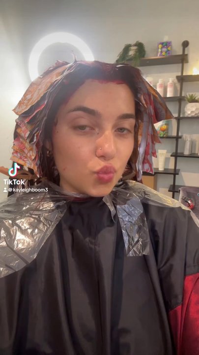 Element Salon  - Siria 10/10 recommend, Very fun person to be around and makes sitting in the chair less boring. She always fulfills your hair vision. - Hair Salons Near Me - Yuba City, California