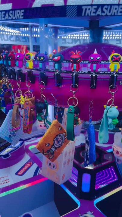 Gotcha Hawaii - Key chain game - Arcades Near Me - Kaneohe, Hawaii