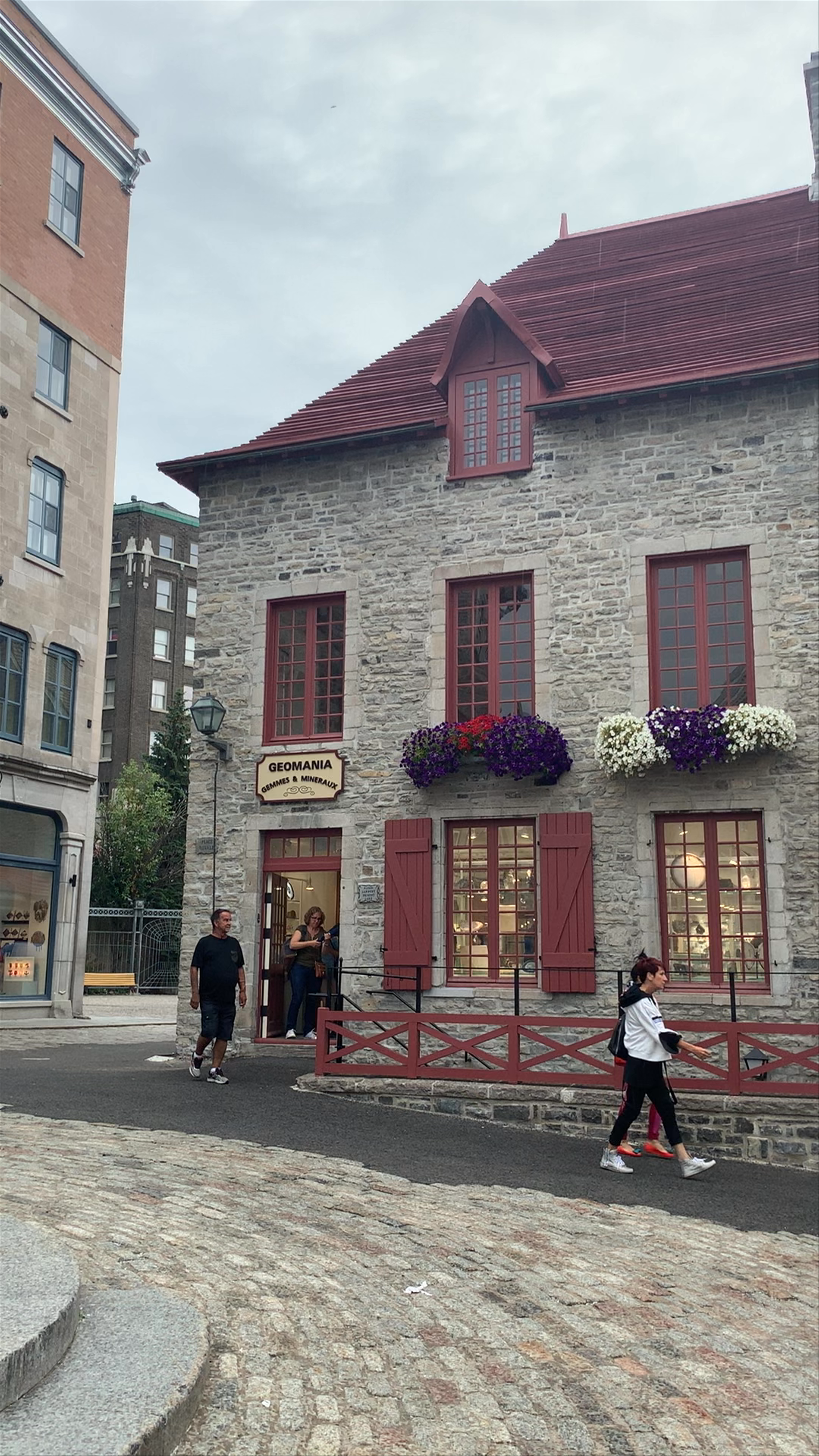 Historic Charm and Urban Life at Place Royale, Quebec City