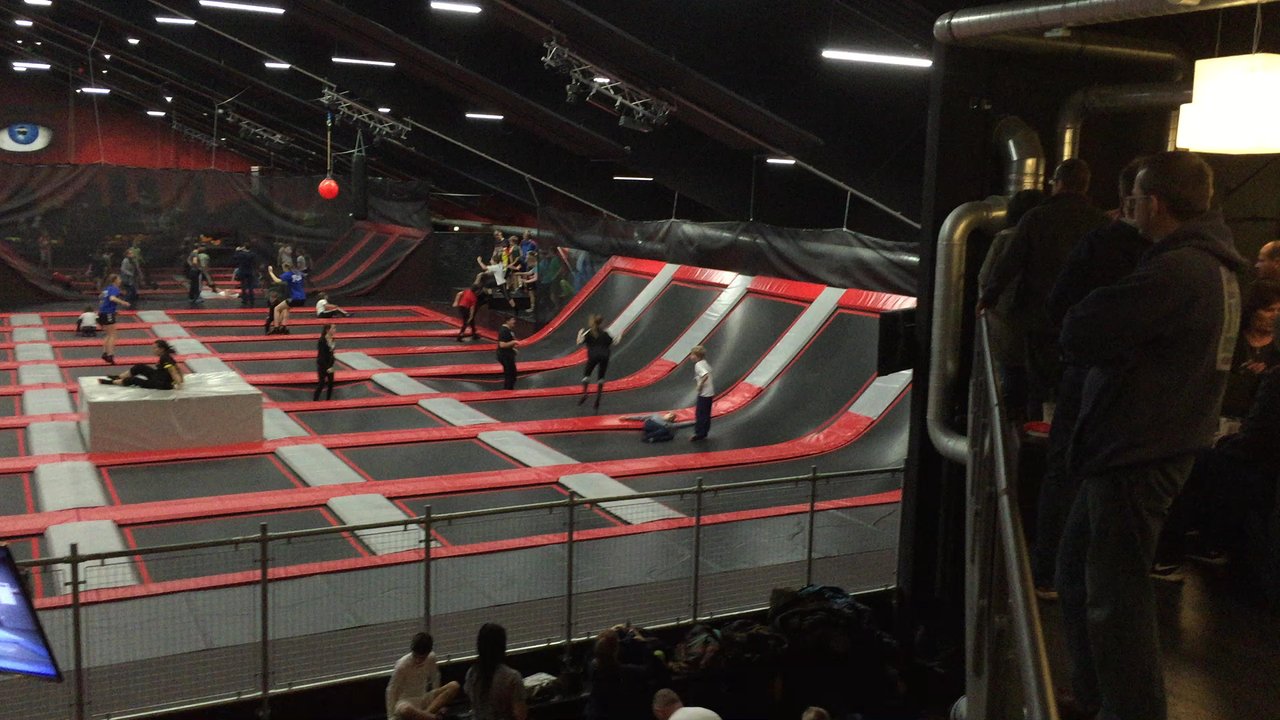 Superfly - Trampoline Parks Near Me - Duisburg, NW