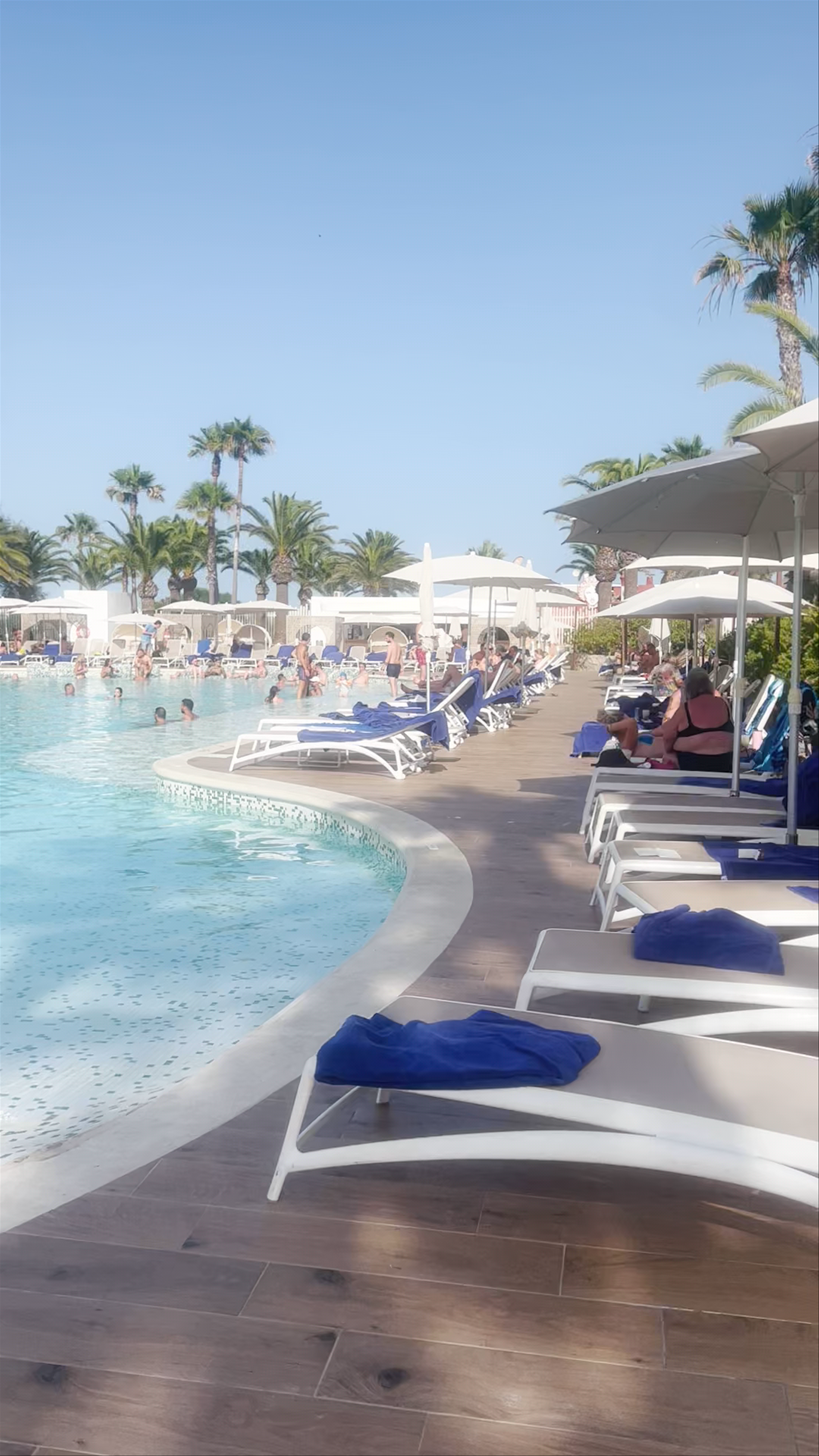 Grand Palladium White Island Resort & Spa: A Luxurious Poolside Escape in Sant Jordi de ses Salines