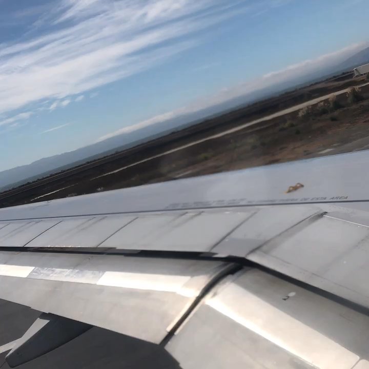 Volaris - Airlines Near Me - Oakland, California