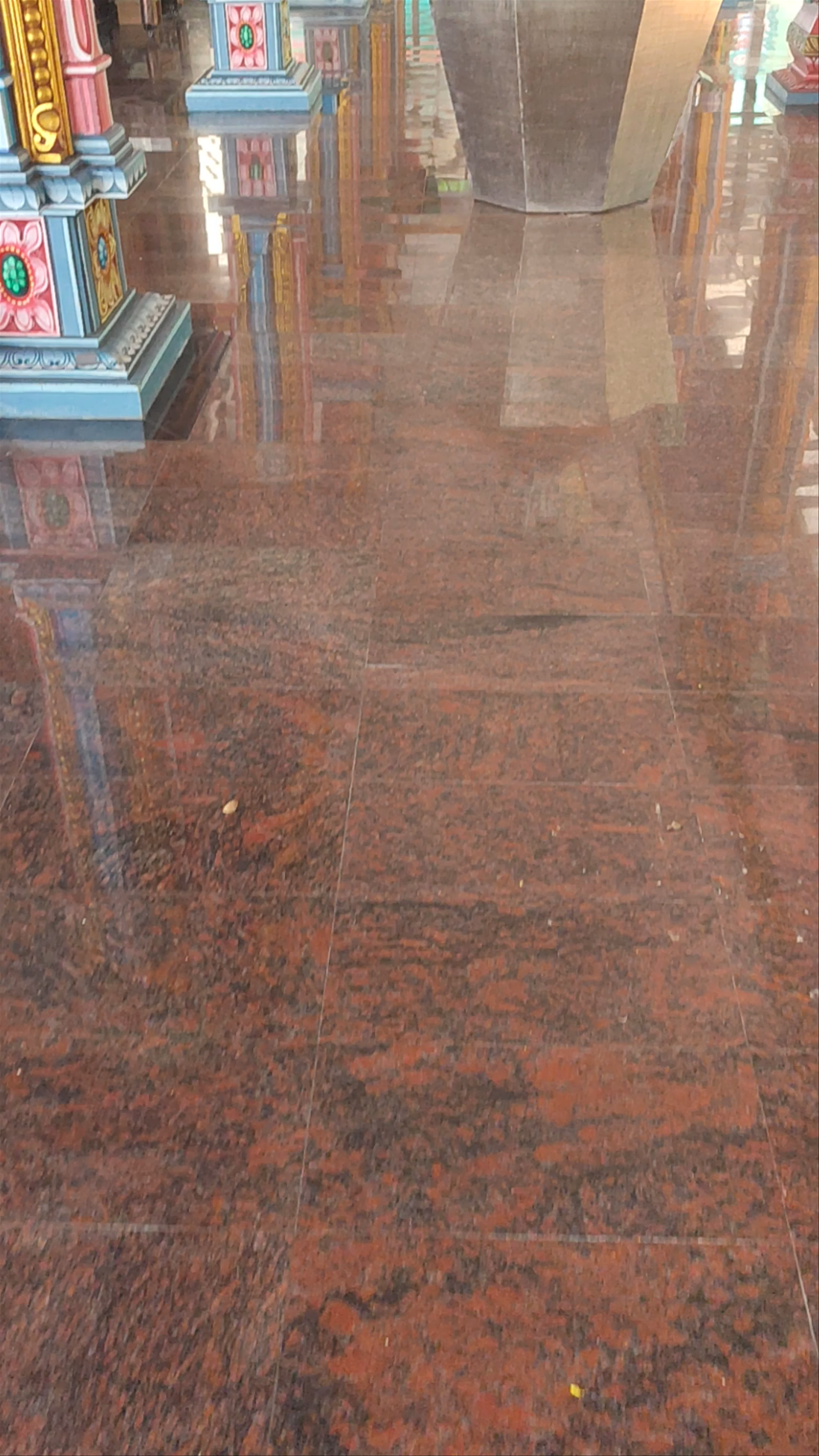 Ramayana Cave - Suyambu Lingam