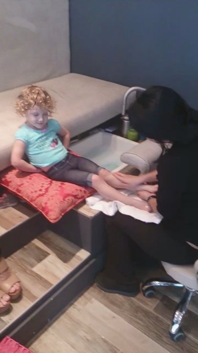 Leelou Salon and Spa - Leelou getting a pedicure - Hair Salons Near Me - Miami, Florida