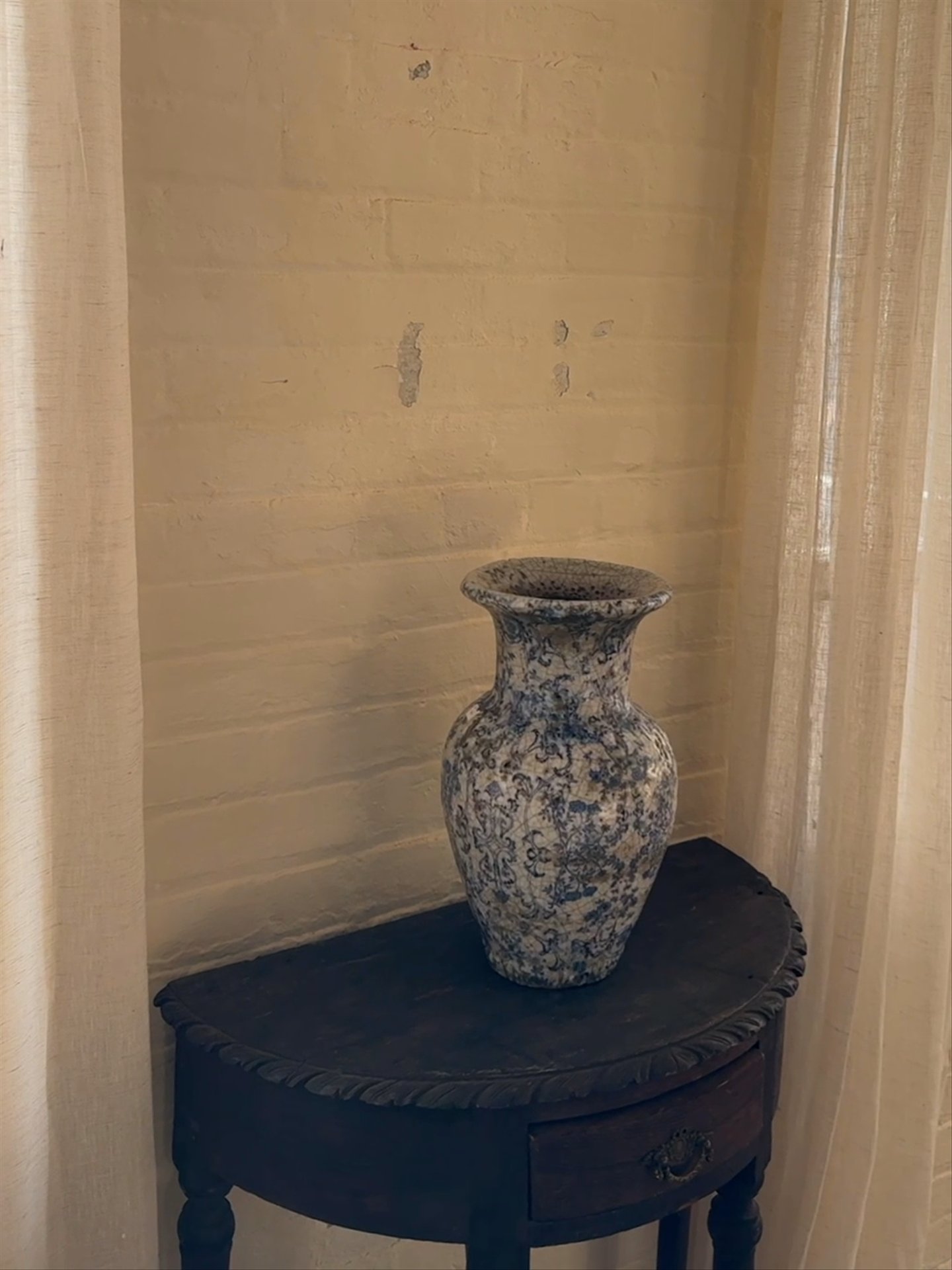 French Blue Pot
