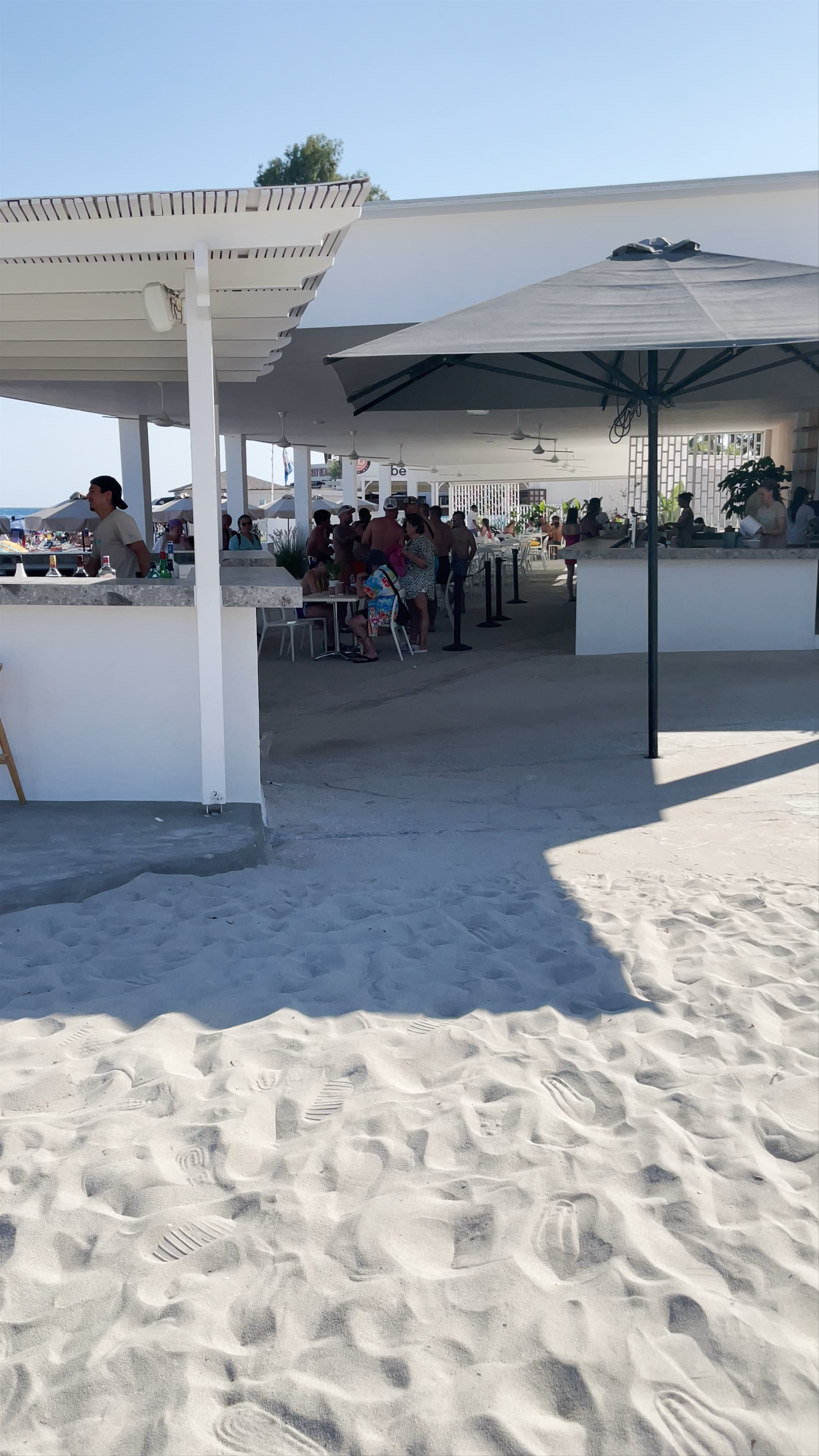 Luma Bar at Nissi Beach: Sun, Sand & Vibrant Beachside Vibes in Ayia Napa